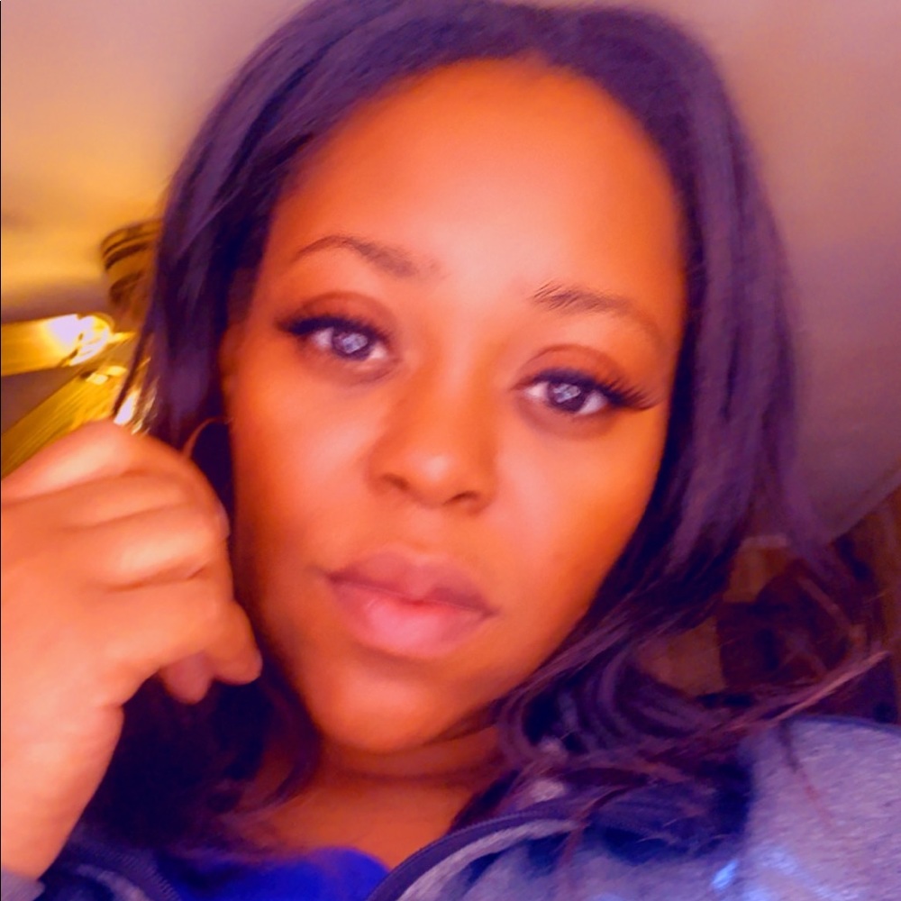 Meet your Posher, Brandie